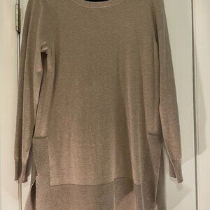 Evolution Taupe Long Sleeve Tunic Sweater Size Medium | Side Slit